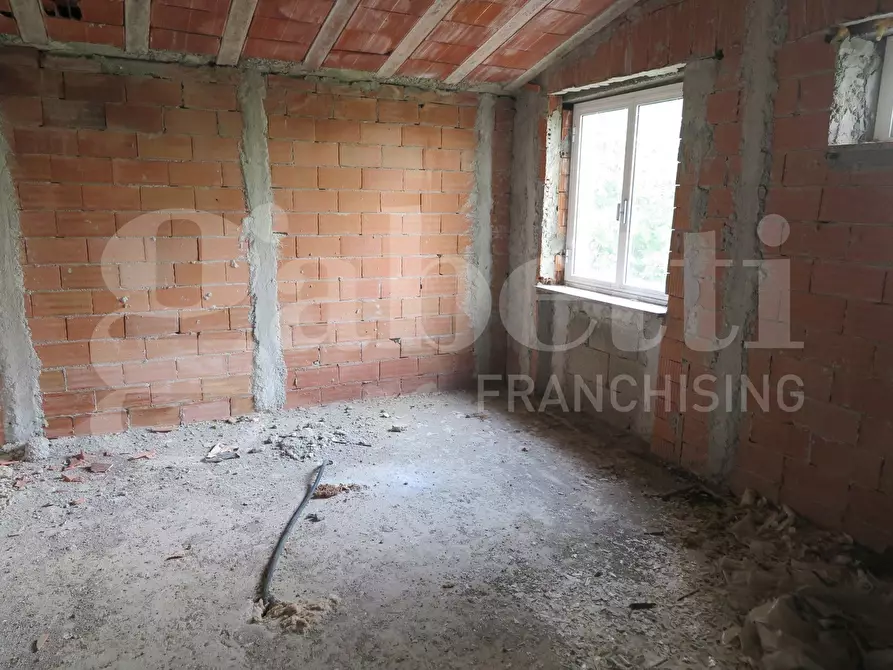 Immagine 11 di Casa indipendente in vendita  in Via CARRO, 4 a Carro