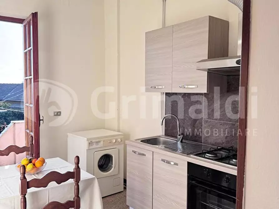 Immagine 3 di Appartamento in vendita  in Via RIPA, 31 a Massa