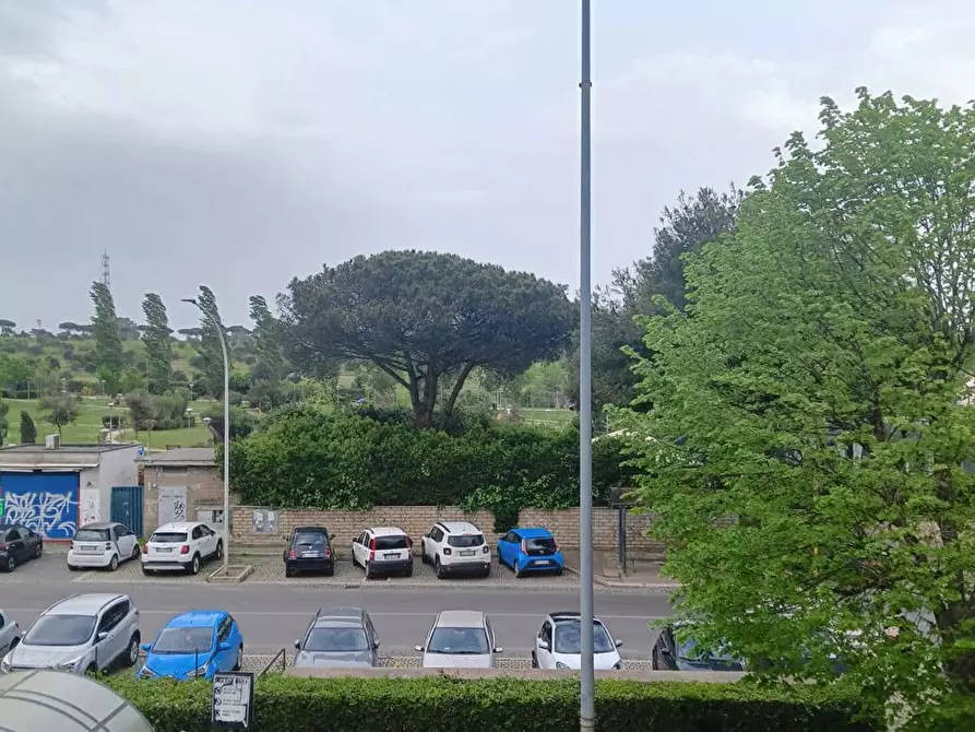 Immagine 7 di Negozio in vendita  in Via Eschilo, 72 a Roma