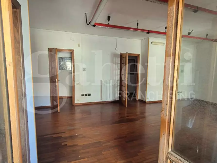 Immagine 14 di Appartamento in vendita  in Corso Umberto I, 221 a Torre Annunziata