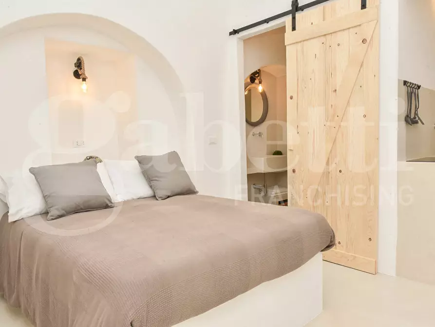 Immagine 5 di Casa indipendente in vendita  in Via GiosuÃ¨ Carducci, sn a Ostuni