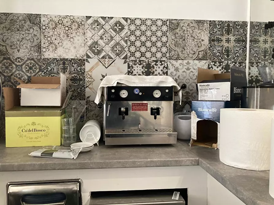 Immagine 16 di Bar / Ristorante in vendita  in Viale dellâerica a Cellole