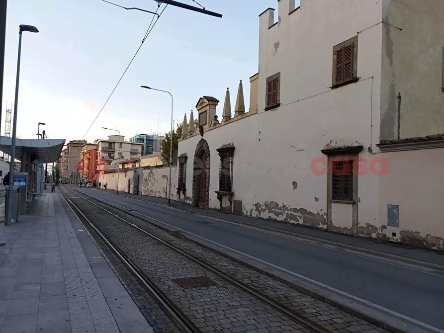 Immagine 1 di Negozio in vendita  in Via DI NOVOLI, 12R a Firenze