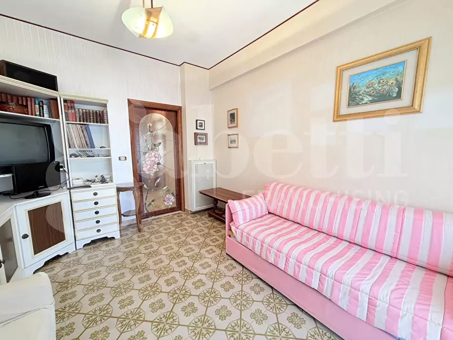 Immagine 8 di Appartamento in vendita  in Vico Melogno, 1 a Finale Ligure