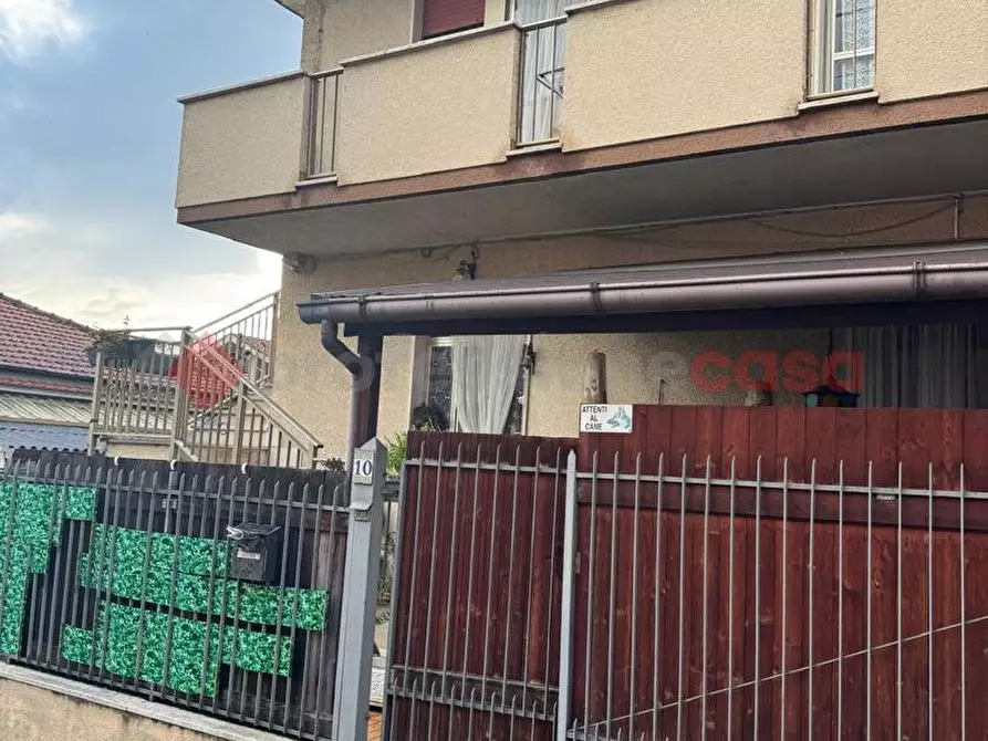 Immagine 2 di Casa indipendente in vendita  in Via MONTE BERTONE, 10 a Pescara
