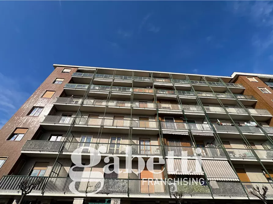 Immagine 1 di Appartamento in vendita  in Via Luzzatti, 29 a Torino