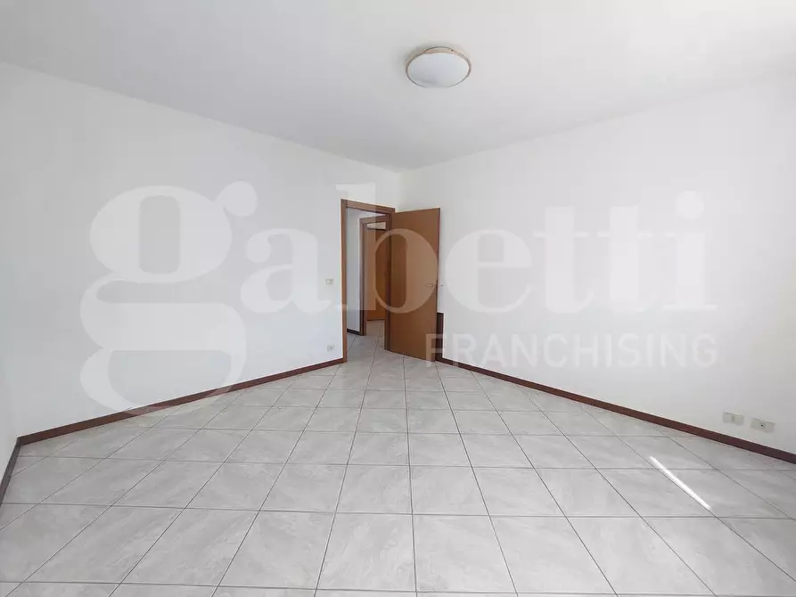 Immagine 45 di Palazzo in vendita  in Via Cesare Battisti, 163 a Alba Adriatica