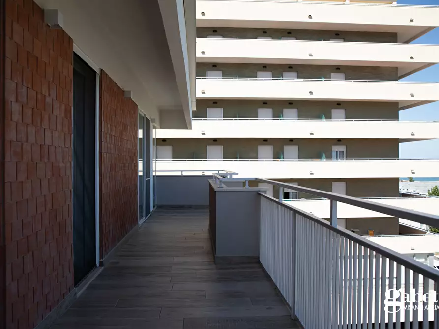 Immagine 5 di Appartamento in vendita  in Via Francia a Cattolica