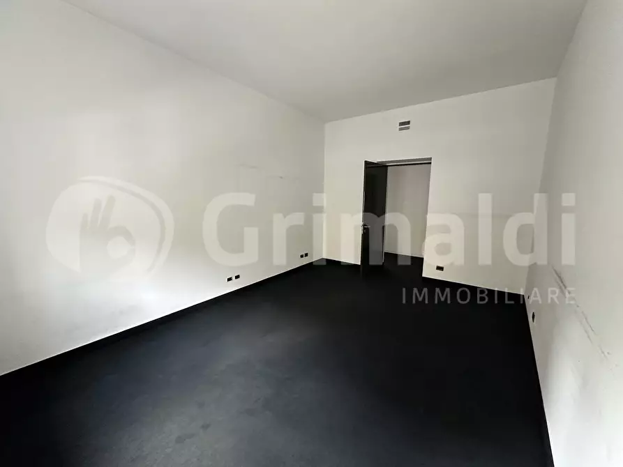 Immagine 17 di Ufficio in affitto  in Via antonio Canova, 19 a Milano