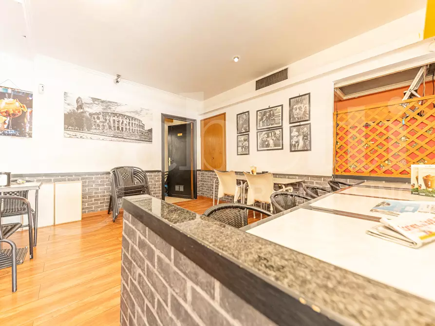 Immagine 36 di Bar / Ristorante in vendita  in Via Cogoleto a Roma