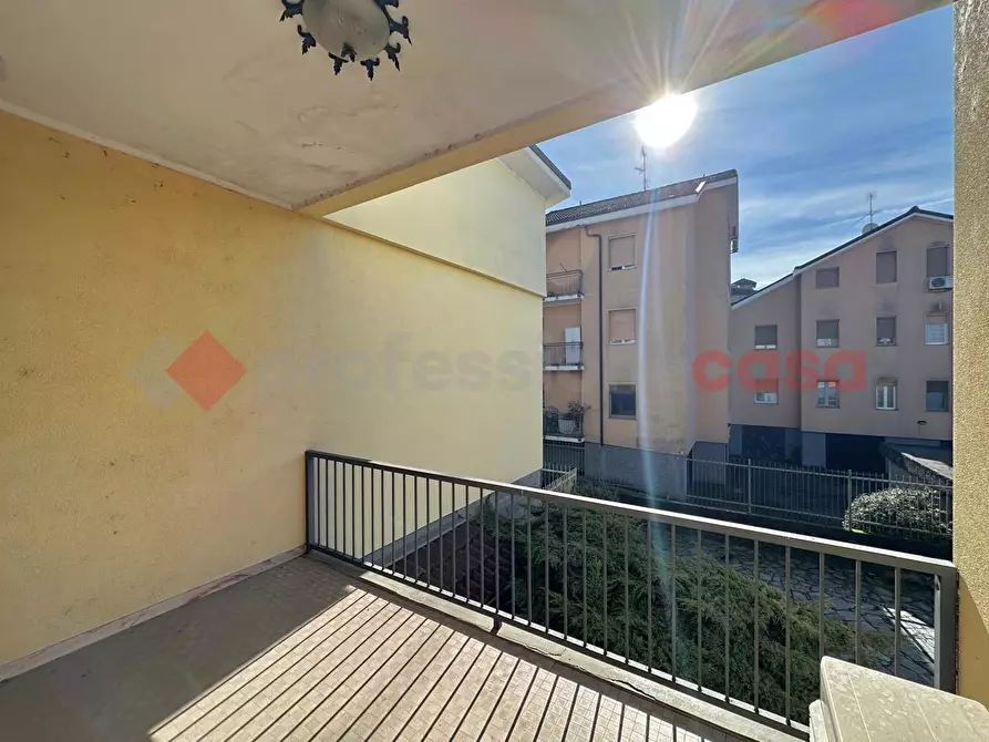 Immagine 31 di Villa in vendita  in Via Delle Robinie a Opera