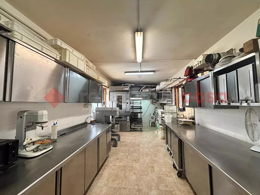 Immagine 17 di Attività commerciale in vendita  in Viale regina margherita, 13 a Anagni