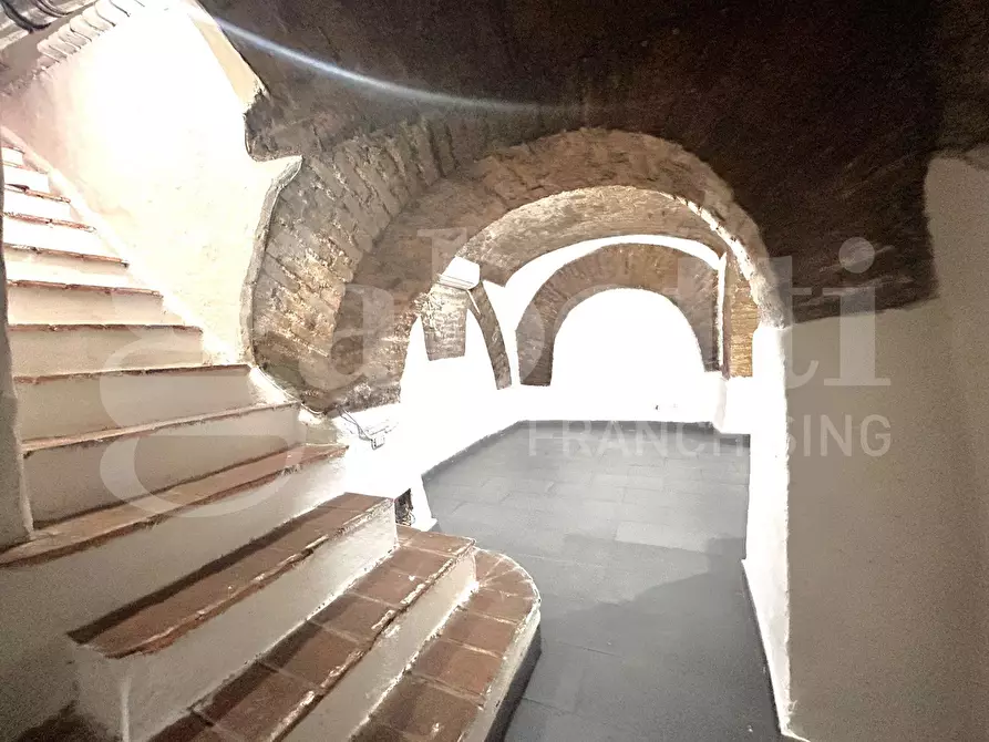 Immagine 5 di Magazzino in vendita  in Via Foligno, 6 a Roma