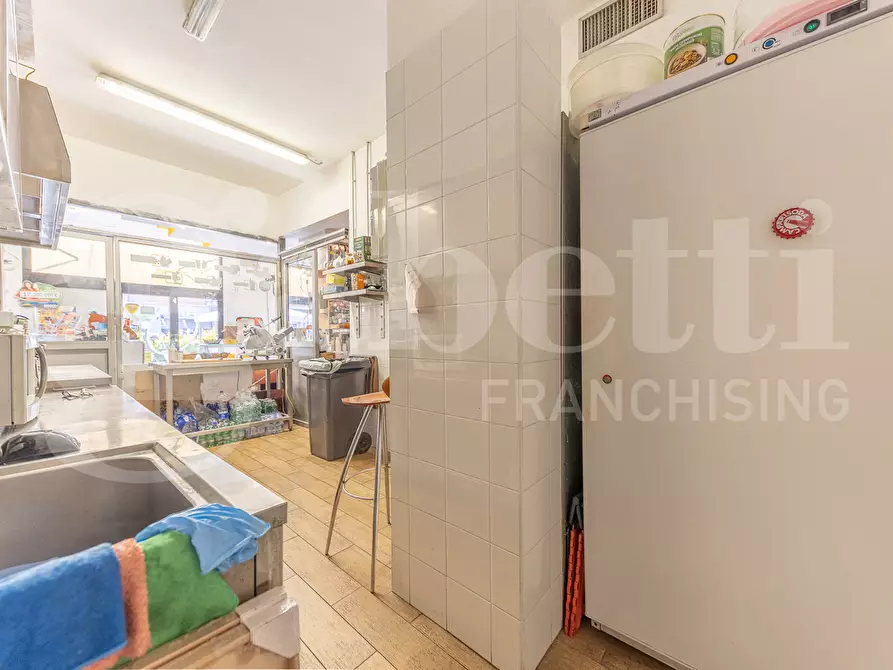 Immagine 17 di Bar / Ristorante in vendita  in Via Cogoleto a Roma