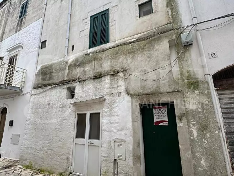 Immagine 1 di Casa indipendente in vendita  in Via Giuseppe Giusti a Ostuni