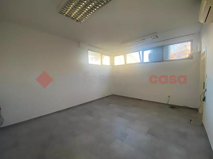 Immagine 4 di Negozio in vendita  in Via Grieco a Montelupo Fiorentino