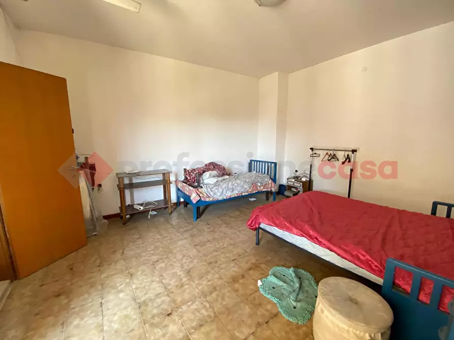 Immagine 20 di Casa indipendente in vendita  in Via Salerno, snc a Mondragone