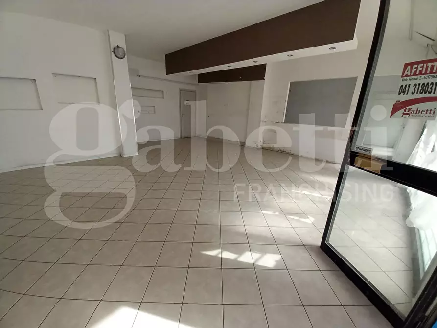 Immagine 3 di Negozio in affitto  in Via BORGO SAN GIOVANNI - VIA GRANATIERI DI SARDEGNA, 00 a Chioggia