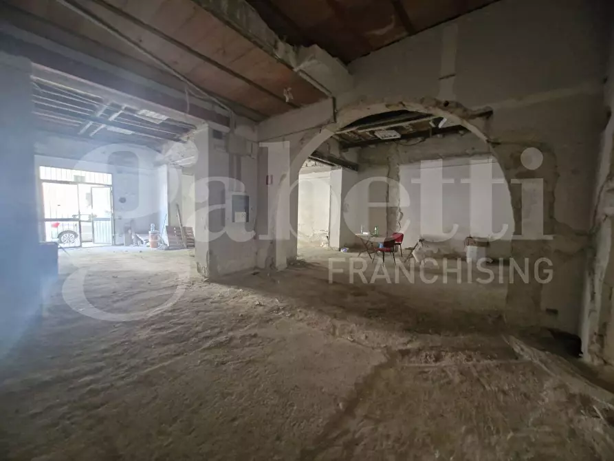 Immagine 4 di Negozio in affitto  in Corso Tukory a Palermo