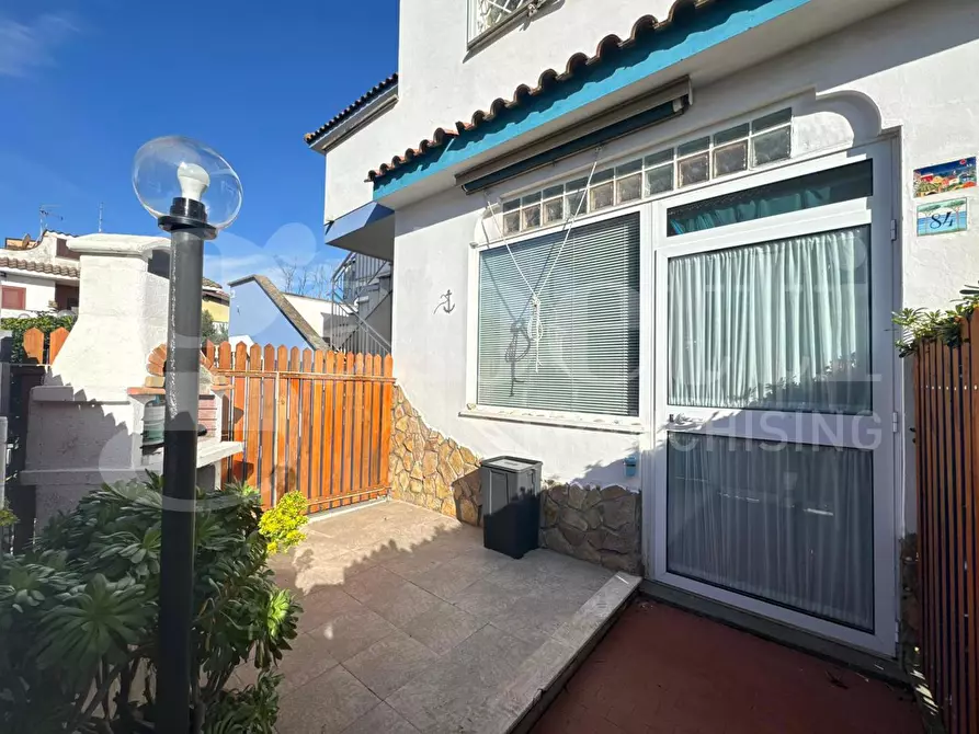 Immagine 4 di Appartamento in vendita  in Via dei canarini, 84 a Ardea