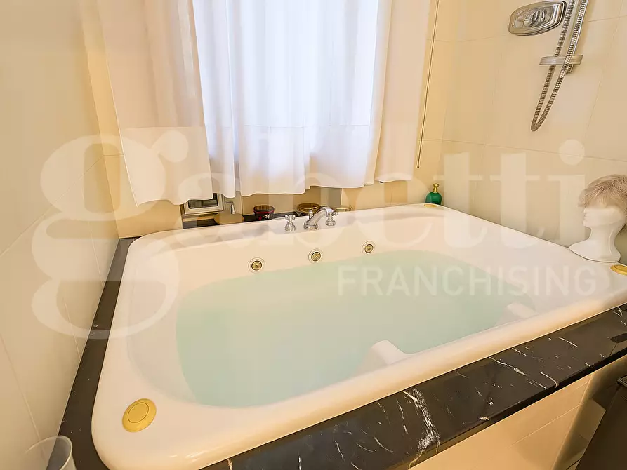 Immagine 21 di Casa quadrifamiliare in vendita  in Strada Santa Brigida, 64 a Moncalieri