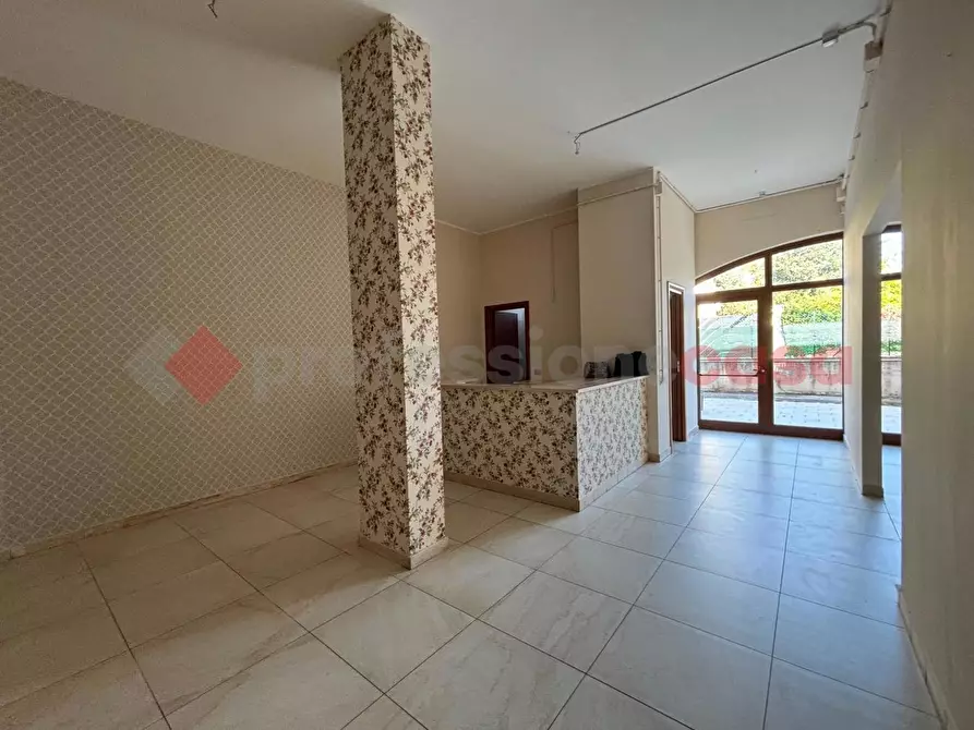 Immagine 12 di Negozio in affitto  in Via casilina km 62.800, snc a Anagni