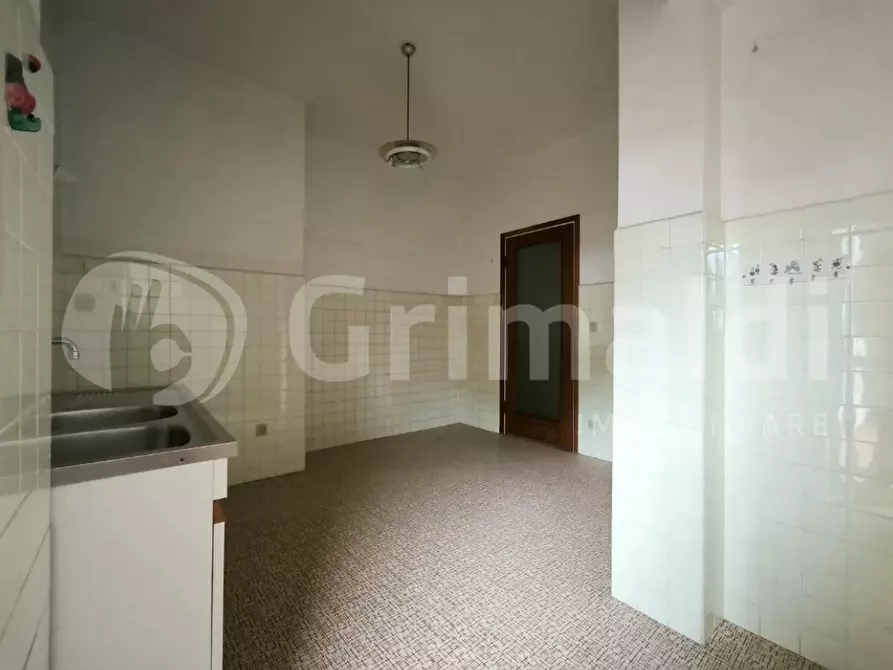 Immagine 30 di Appartamento in vendita  in Viale XX SETTEMBRE, 74 a Carrara