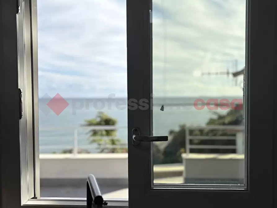 Immagine 7 di Villa in vendita  in Via TORRE GREGORIANA, 17 a Terracina