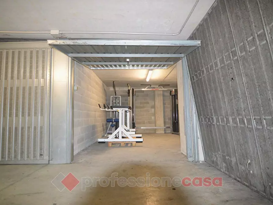 Immagine 2 di Box auto in vendita  in Via del Macello a Perugia