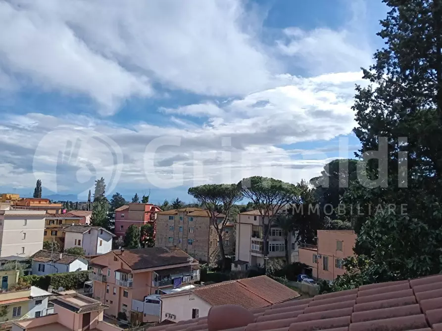 Immagine 36 di Appartamento in vendita  in Via Cassia a Roma