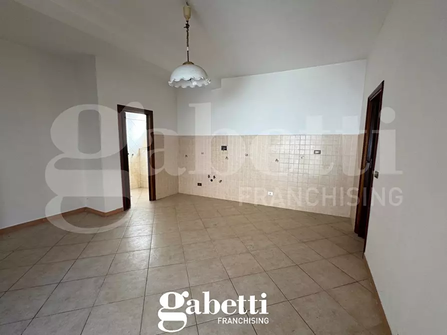 Immagine 7 di Appartamento in vendita  in Via Fuori Porta Roma a Capua