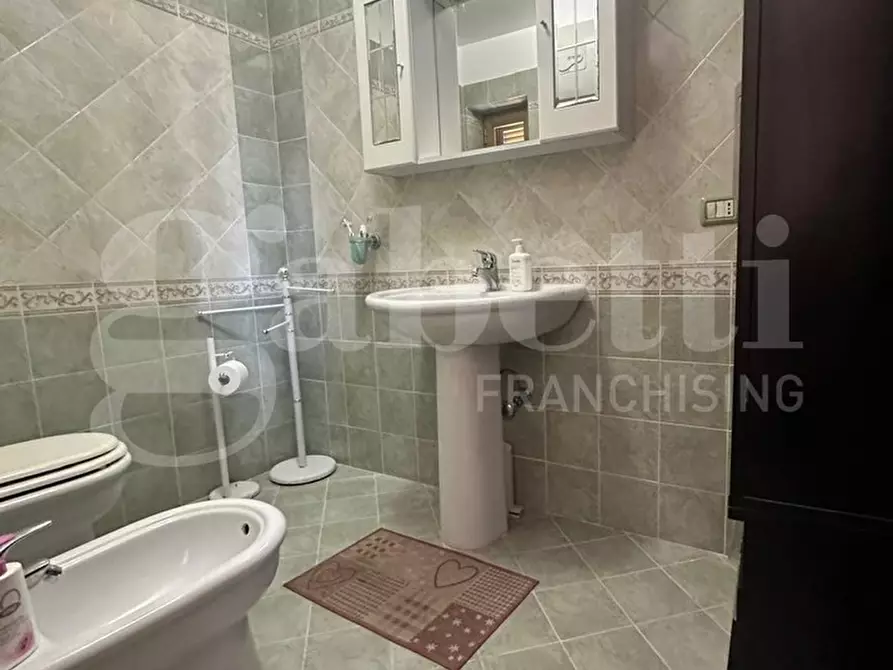 Immagine 32 di Casa trifamiliare in vendita  in Via lungomare tor san lorenzo, 57 a Ardea