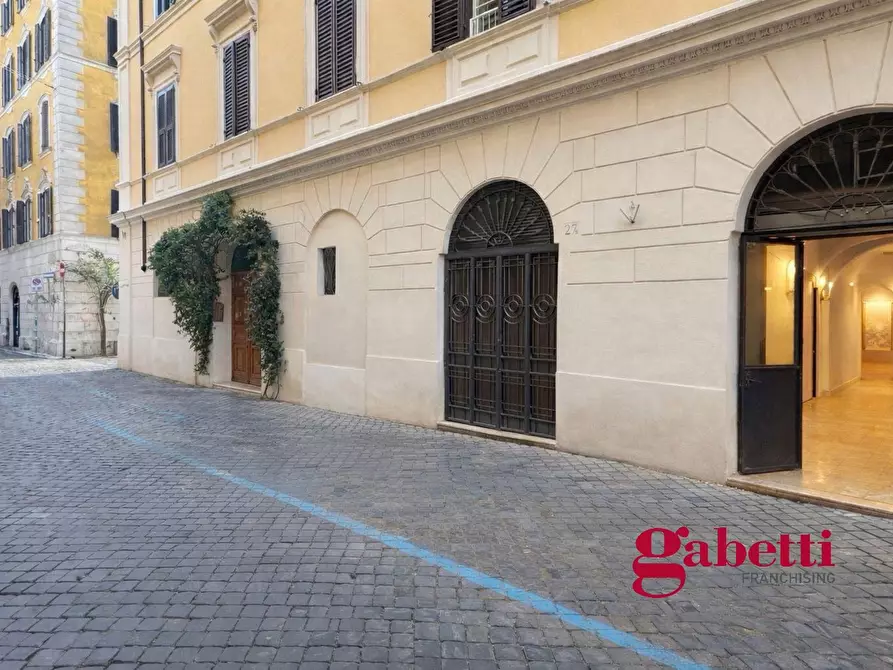 Immagine 20 di Negozio in vendita  in Via Borgo Vittorio, 27 C a Roma