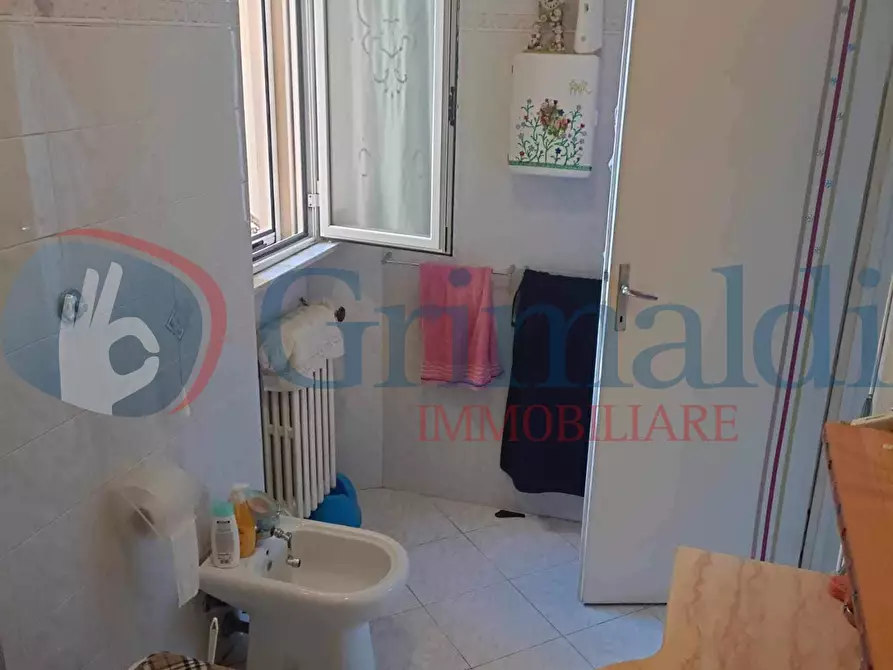 Immagine 12 di Appartamento in vendita  in Via GRANDE a Livorno
