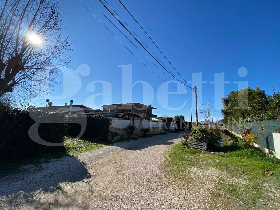 Immagine 39 di Appartamento in vendita  in Via della Luna, 257 a Fiumicino