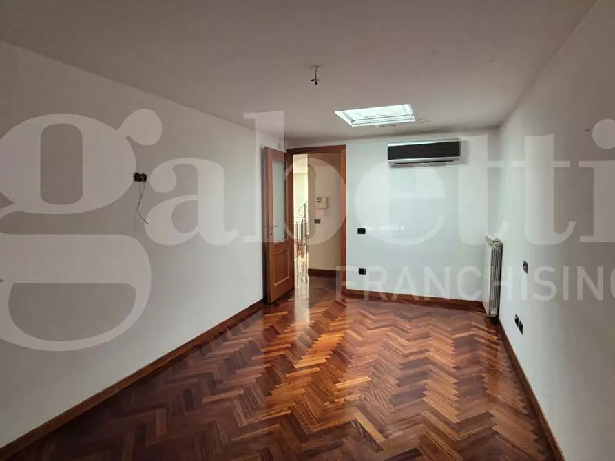 Immagine 32 di Appartamento in vendita  in Via Maresca, 30 a Torre Annunziata