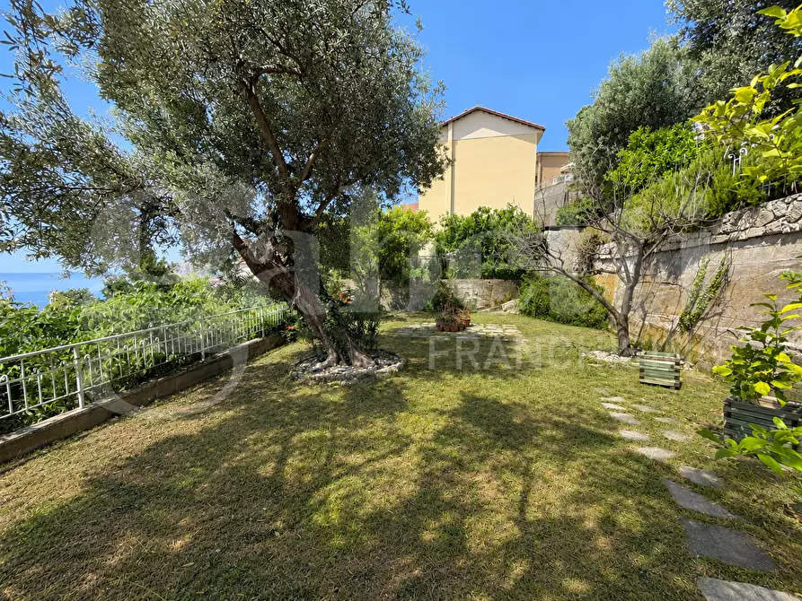 Immagine 18 di Appartamento in vendita  in Via dei Forti di Legnino a Finale Ligure