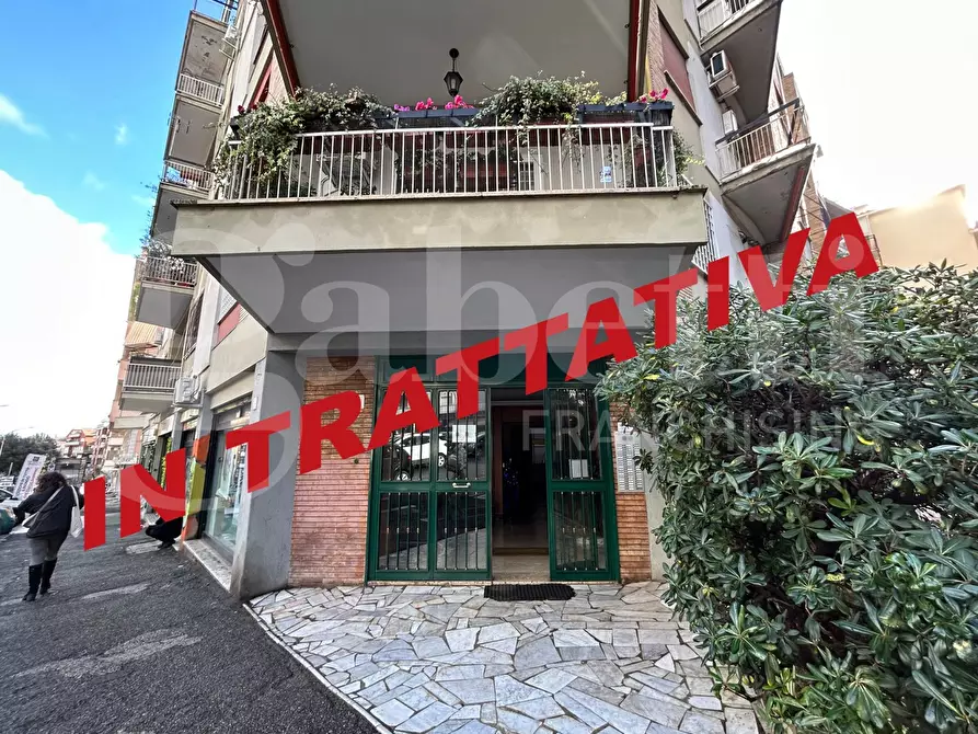 Immagine 1 di Appartamento in vendita  in Via Baldo degli Ubaldi, 112 a Roma