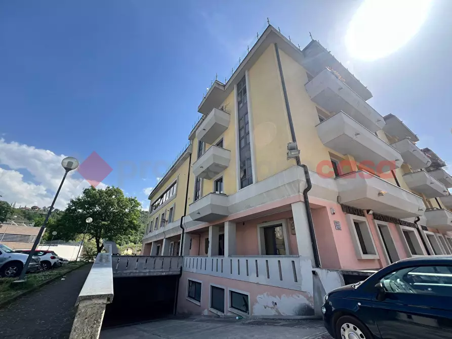 Immagine 1 di Negozio in vendita  in Via 3 Settembre a Spoleto