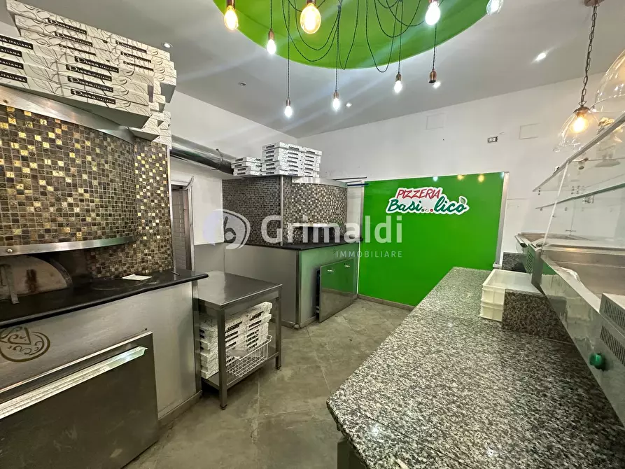 Immagine 11 di Negozio in vendita  in Corso Della Resistenza, 115 a Acerra