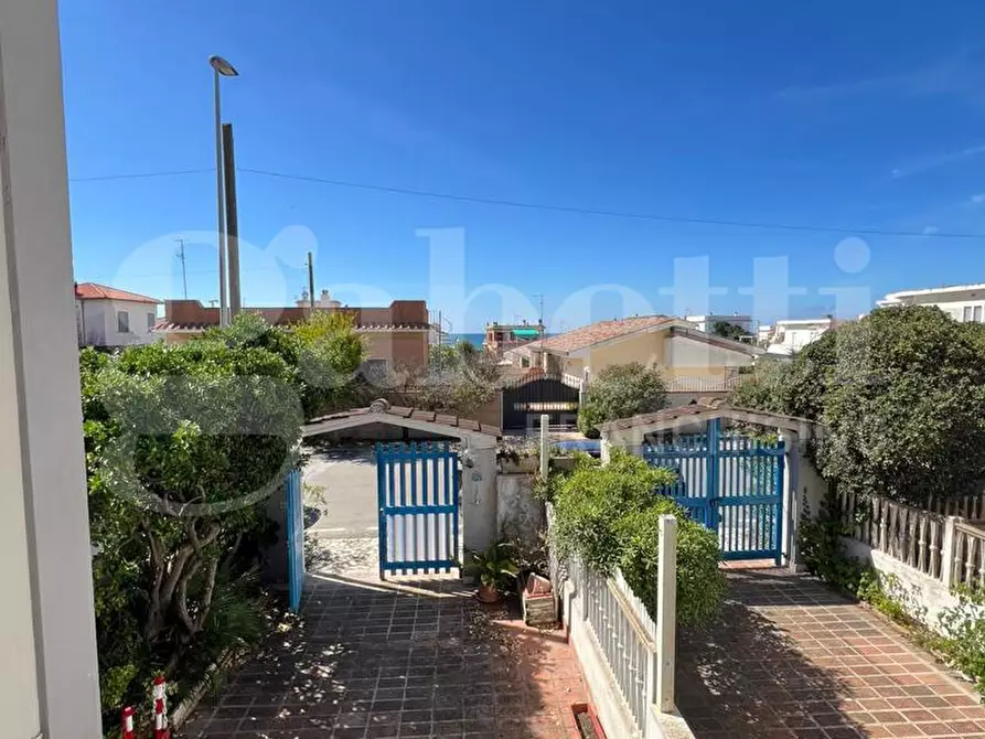 Immagine 26 di Appartamento in vendita  in Via delle Rondini, 5 a Ardea