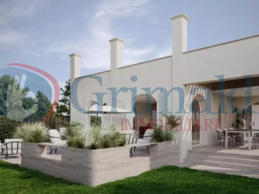 Immagine 1 di Villa in vendita  in Via del litorale a Pisa