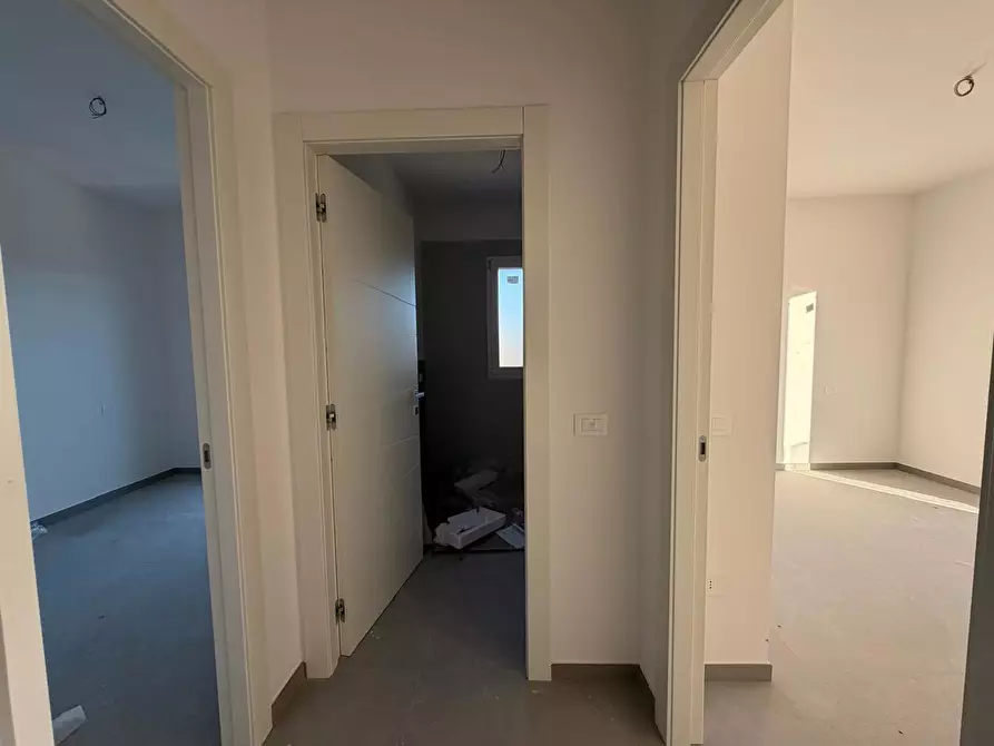 Immagine 10 di Appartamento in vendita  in Via G. Iustini, snc a Martinsicuro