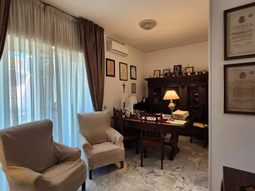 Immagine 29 di Appartamento in vendita  in Piazza Enrico De Nicola, 5 a Torre Annunziata