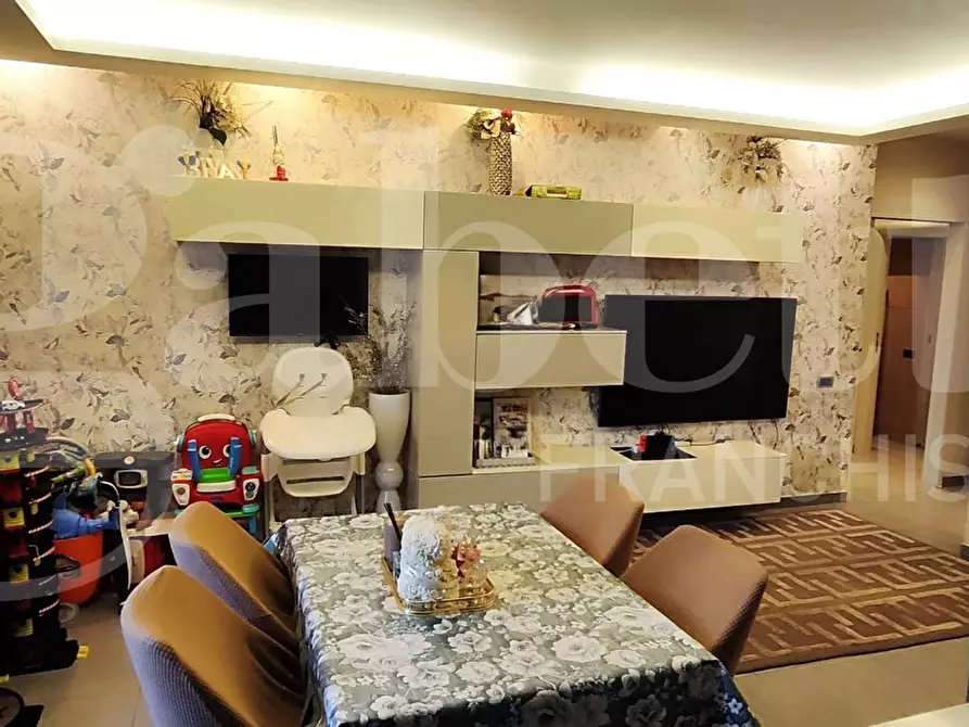 Immagine 6 di Appartamento in vendita  in Via torino a Napoli