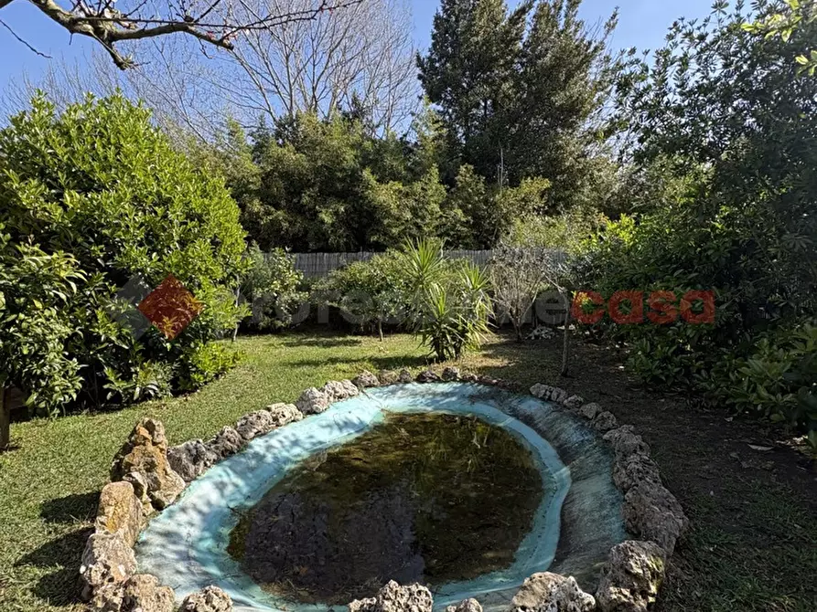 Immagine 8 di Villa in vendita  in Via PONTINA, 82 a Terracina