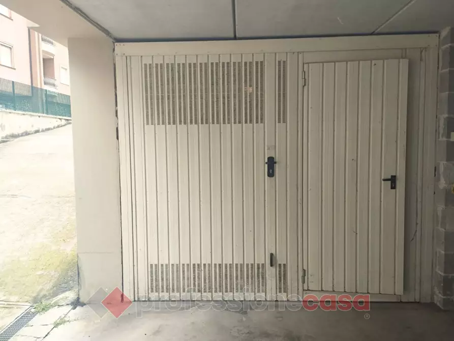 Immagine 4 di Box auto in vendita  in Viale Gabriele d' annunzio a Assisi