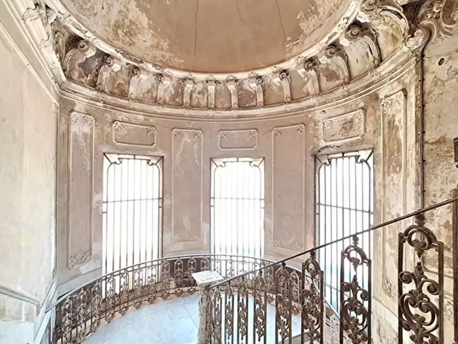 Immagine 2 di Appartamento in vendita  in Vico S. Eframo a Napoli