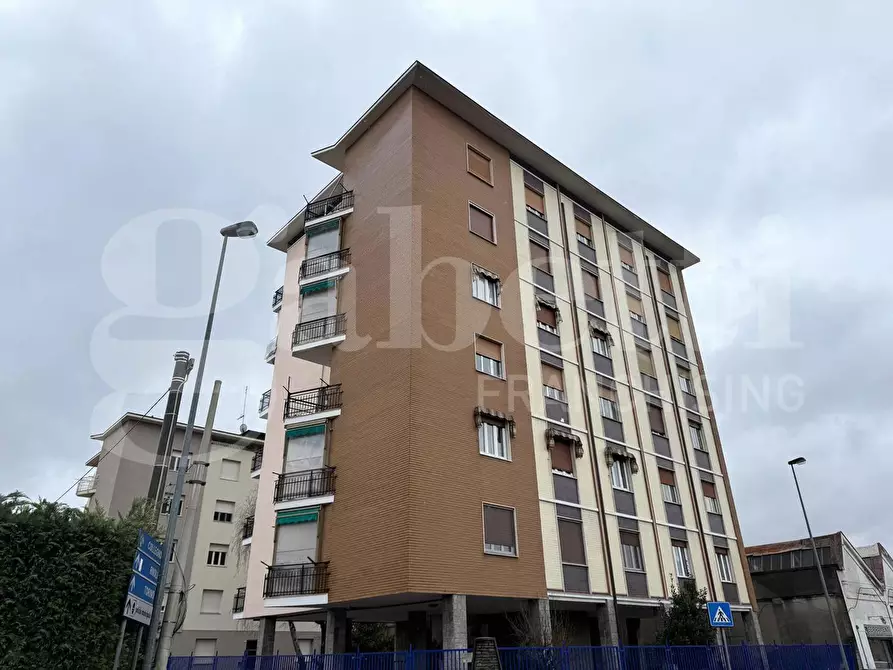 Immagine 15 di Appartamento in vendita  in Via Fabbrichetta a Grugliasco