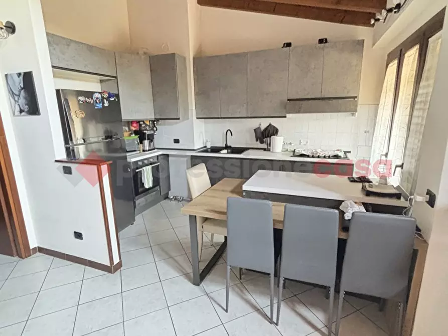 Immagine 2 di Appartamento in vendita  in Via RIMEMBRANZE, 27 a Landriano